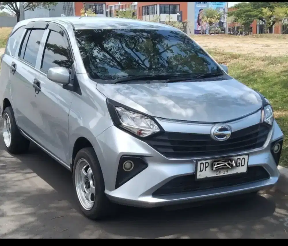 Mobil daihatsu (sigra)
