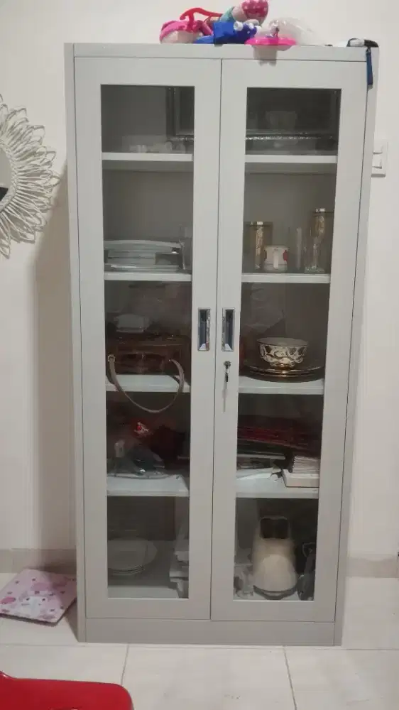 Di jual cepat lemari serbaguna 5 tingkat bahan plat besi kokoh