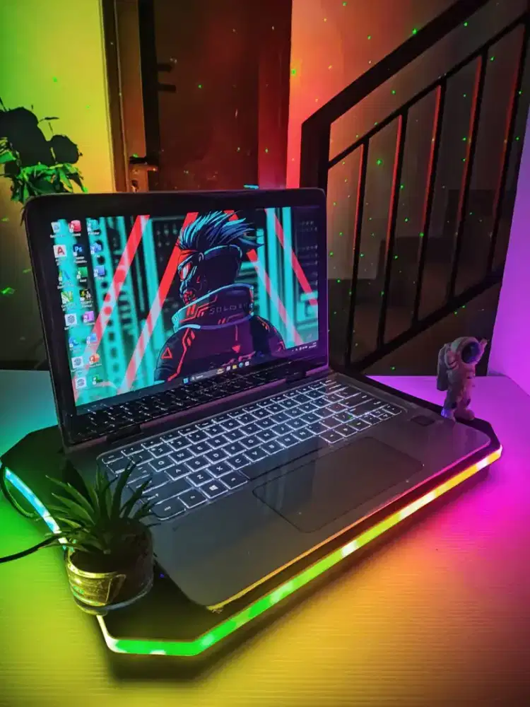 HP SPECTRE X360 CONVERTIBLE 13- 4124Tu alumunium[RAM 8GB/SSD ]