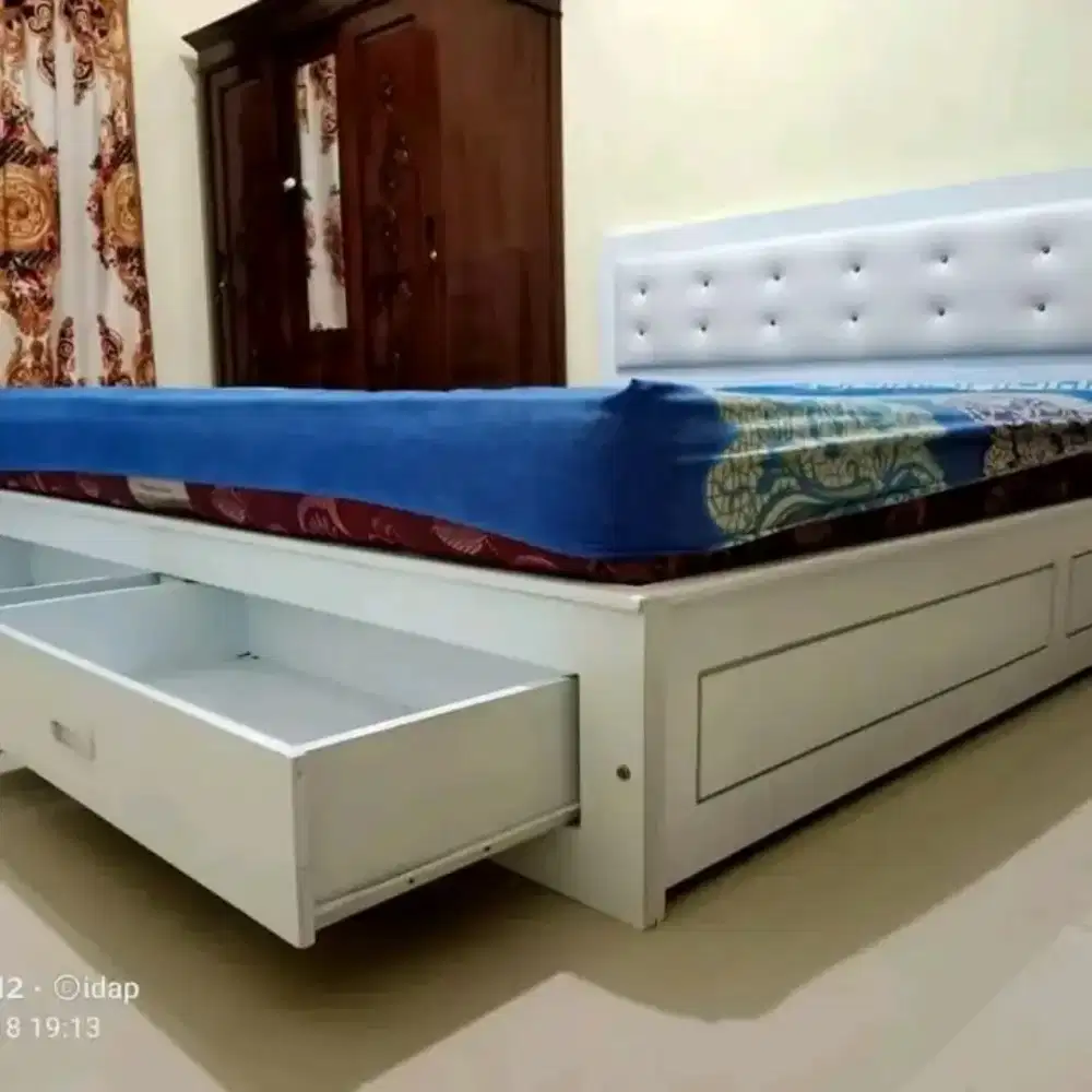 Jual dipan kayu minimalis