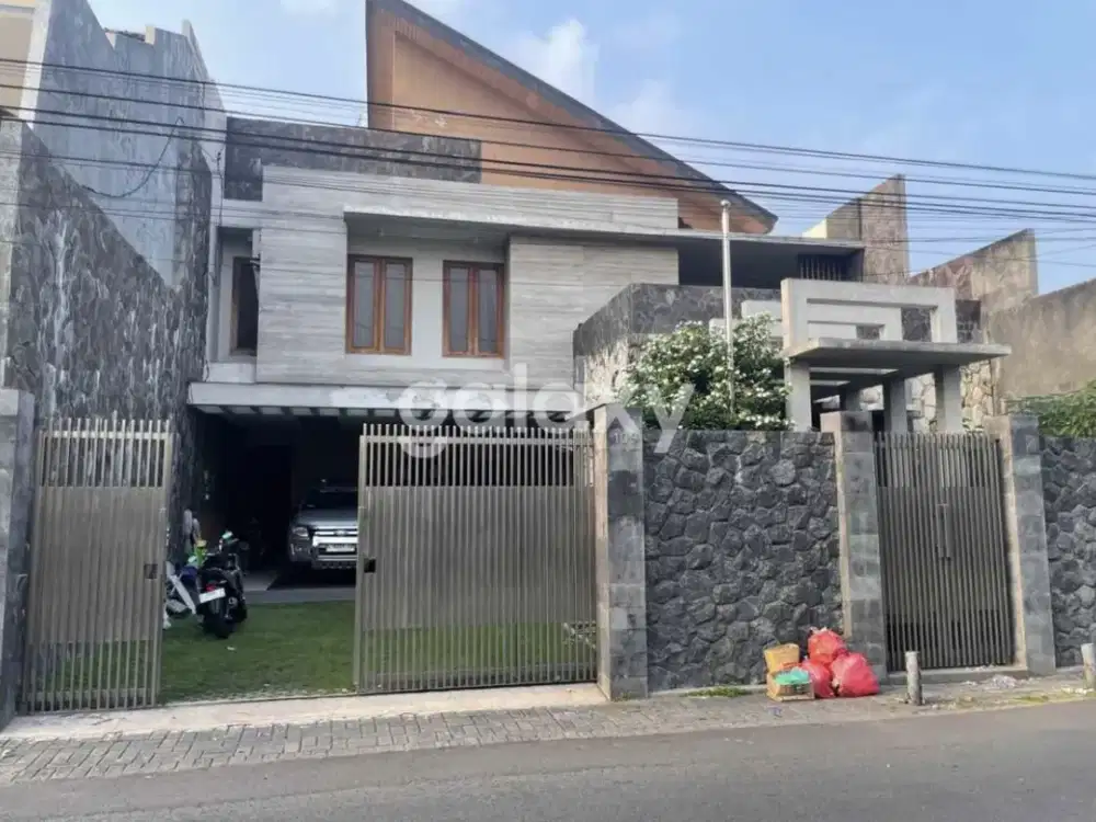Dijual rumah daerah Karah Jambangan