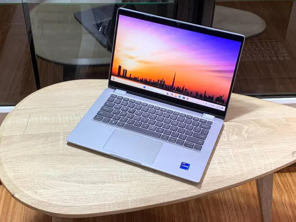 Dell Latitude 5320 2 in1 Intel Core i5 GEN11 RAM 16GB SSD Touchscreen