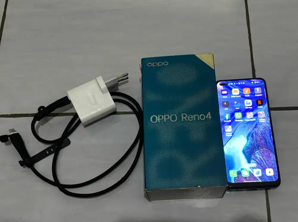 Jual hp Oppo Reno 4 ram 8/128gb