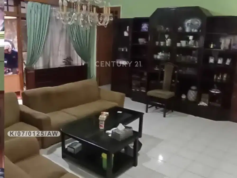 Rumah 2 Lantai Semi Furnished  Di Jl Cijambe Ujung Berung Bandung