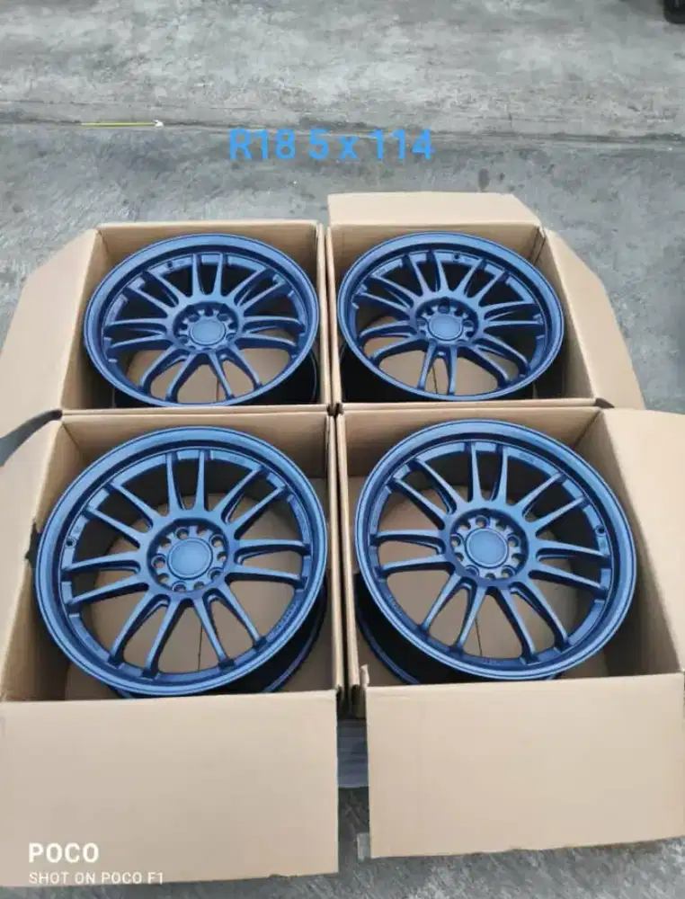 VELG BARU (sisa 1 set) Rep RE030 R18 pcs 5 x 114 lebar 8,5 offset 38