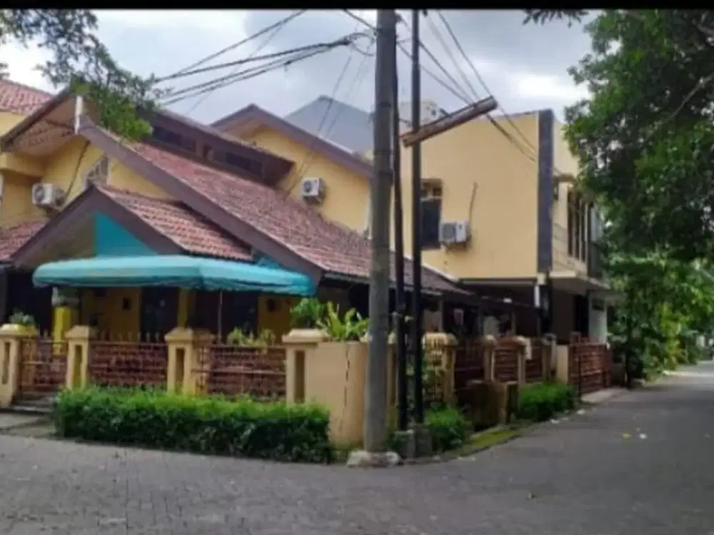 Rumah Dijual di Jalan cucur Bintaro Sektor 4 Tangerang Selatan