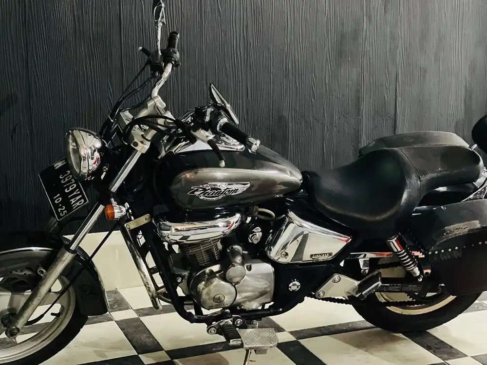 Honda phantom 200cc cruiser plat N 2002