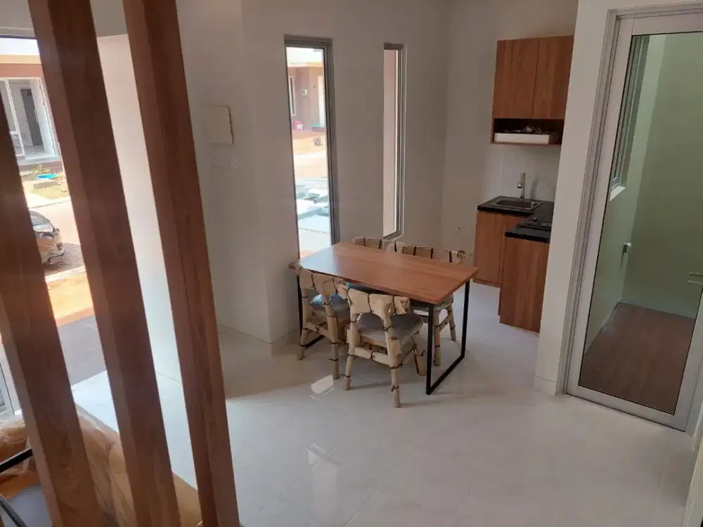 Rumah Dekat Kawasan Kuliner, Pendidikan dan Mall di Malibu Village Gading Serpong Tangerang