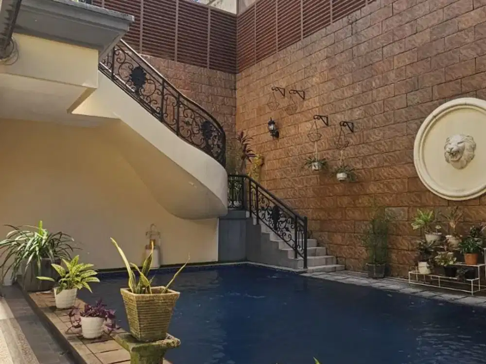 Langka Luxury House Dengan Private Swimming Pool Dekat Kawasan Kuliner dan Pendidikan di Cluster Bellano Gading Serpong