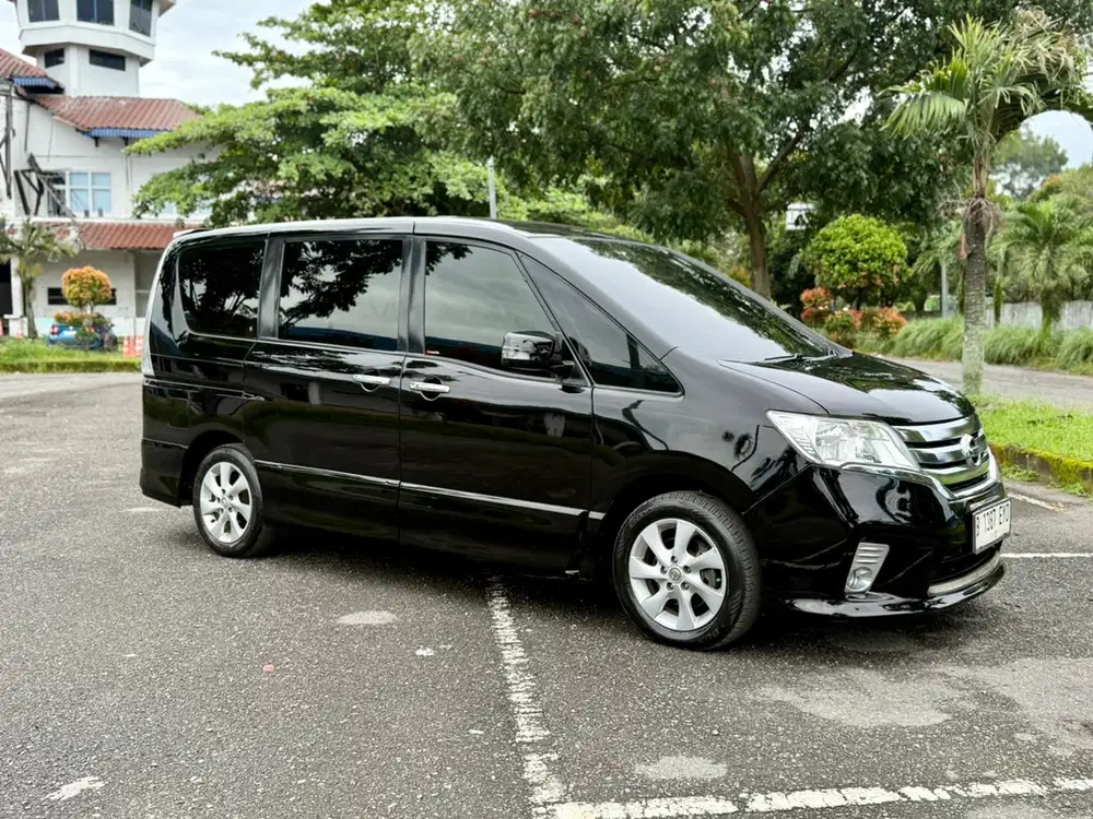 Nissan Serena HWS AT Matic