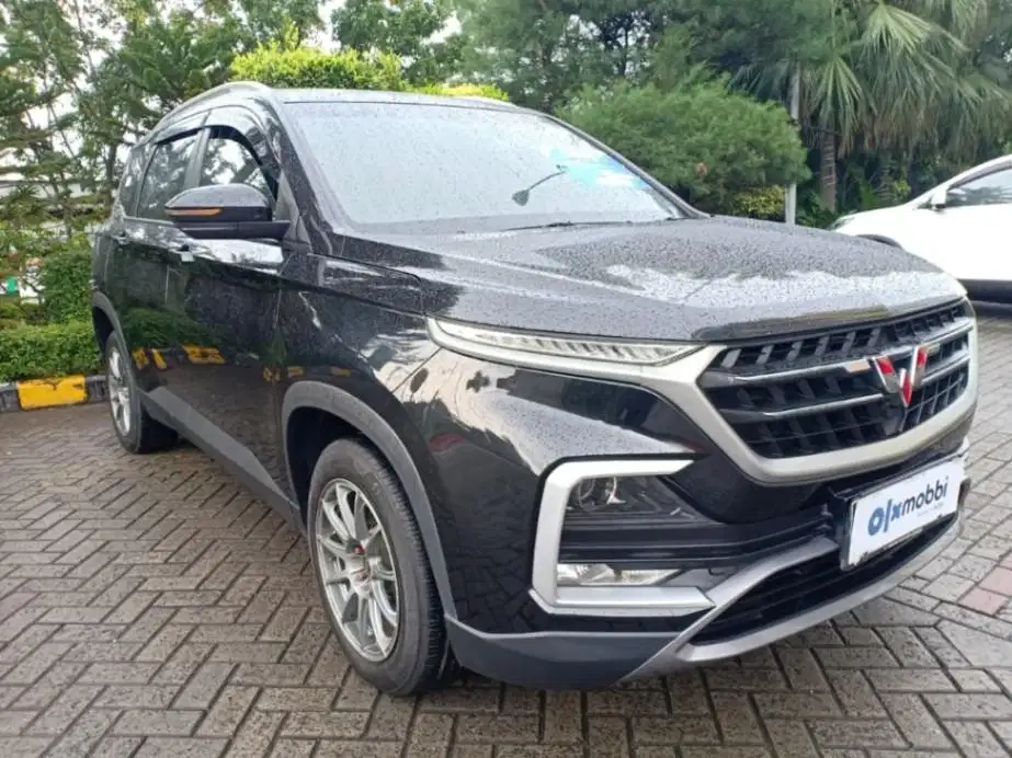 DP RENDAH Wuling Almaz 1.5 Smart Enjoy 5-Seater Bensin-MT 2021 BRN B