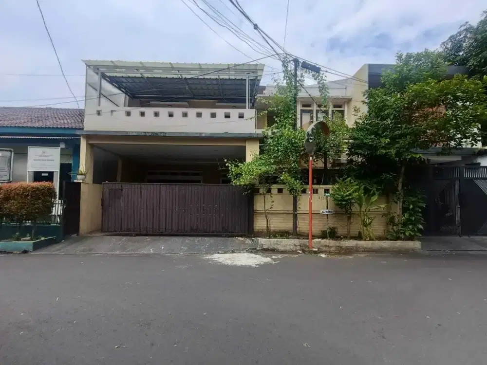 RUMAH MEWAH DIJUAL DI KOMPLEK MPR CIPETE JAKARTA SELATAN