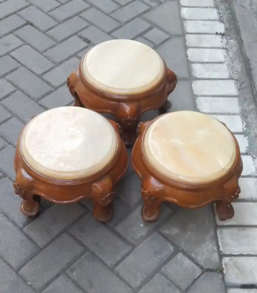 Borongan 3 kursi marmer