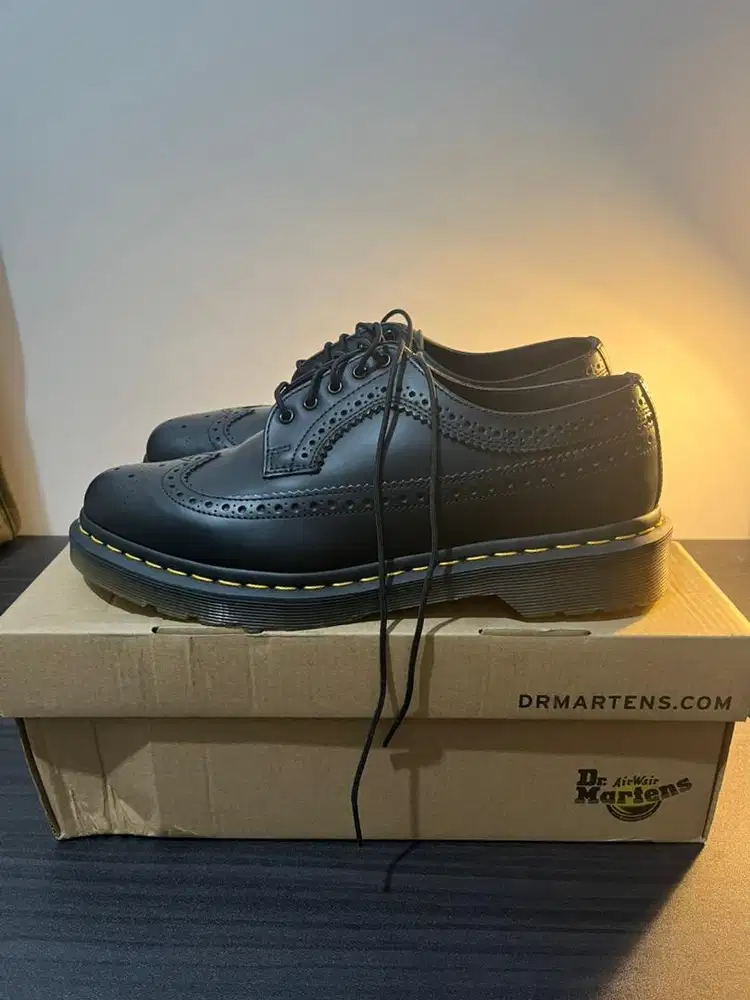 Sepatu Dr Martens