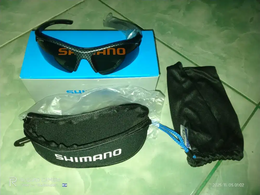 Dijual aja nih kaca mata mancing dgn warna brown n bermerek SHIMANO'.