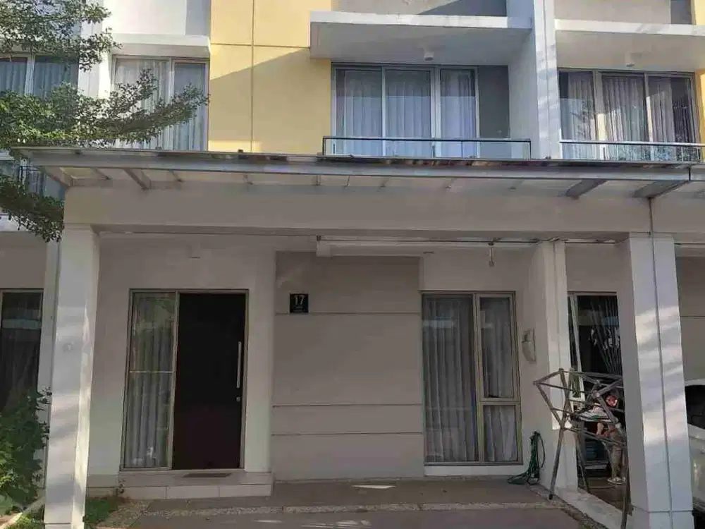 RUMAH SIAP HUNI 2 LANTAI 3 BR PIK 2