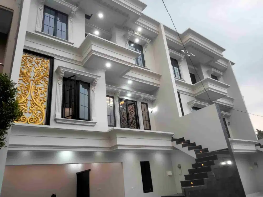 Disewakan Rumah Baru 3 Lantai dkt Tol simatupang