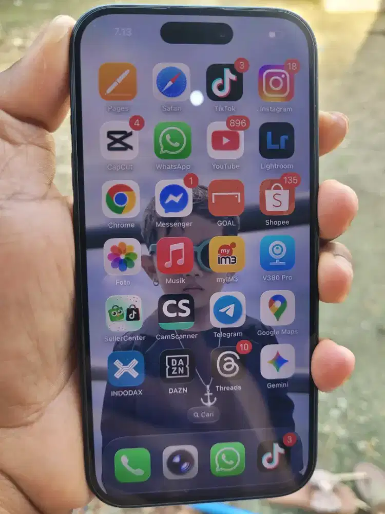 Iphon 15 gdn garansi resmi masih ada garansi sampai bulan 2 tahun 2026