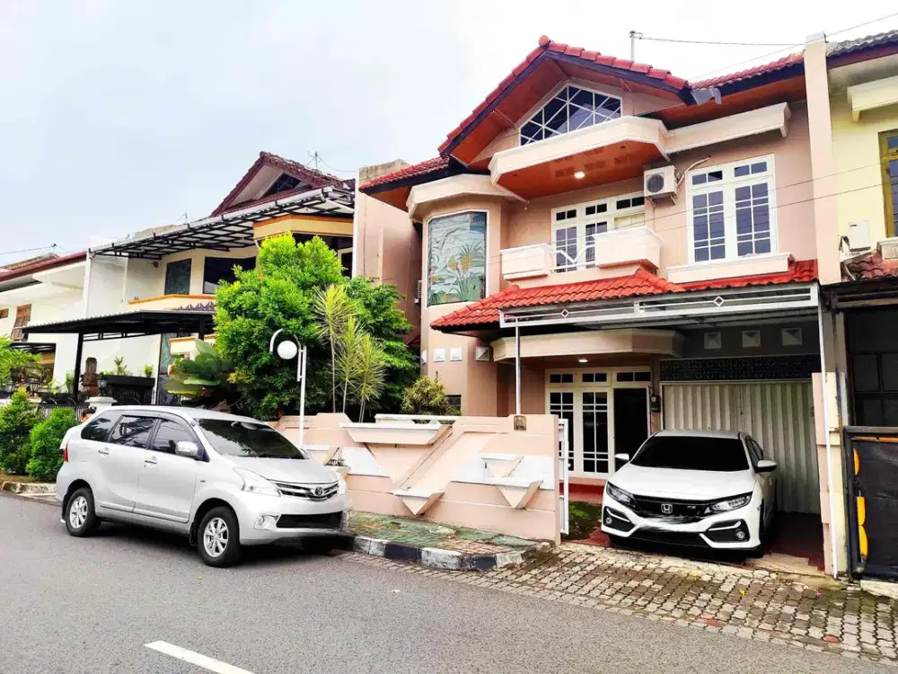 Disewakn Rumah 2 lantai full furnised