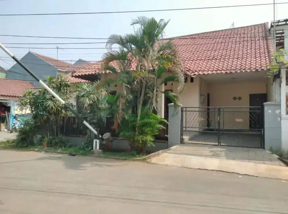 Rumah second dijual strategis 150m²(1.3M) Cilodong Depok