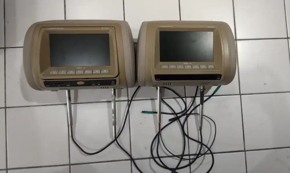 TV headrest Skeleton