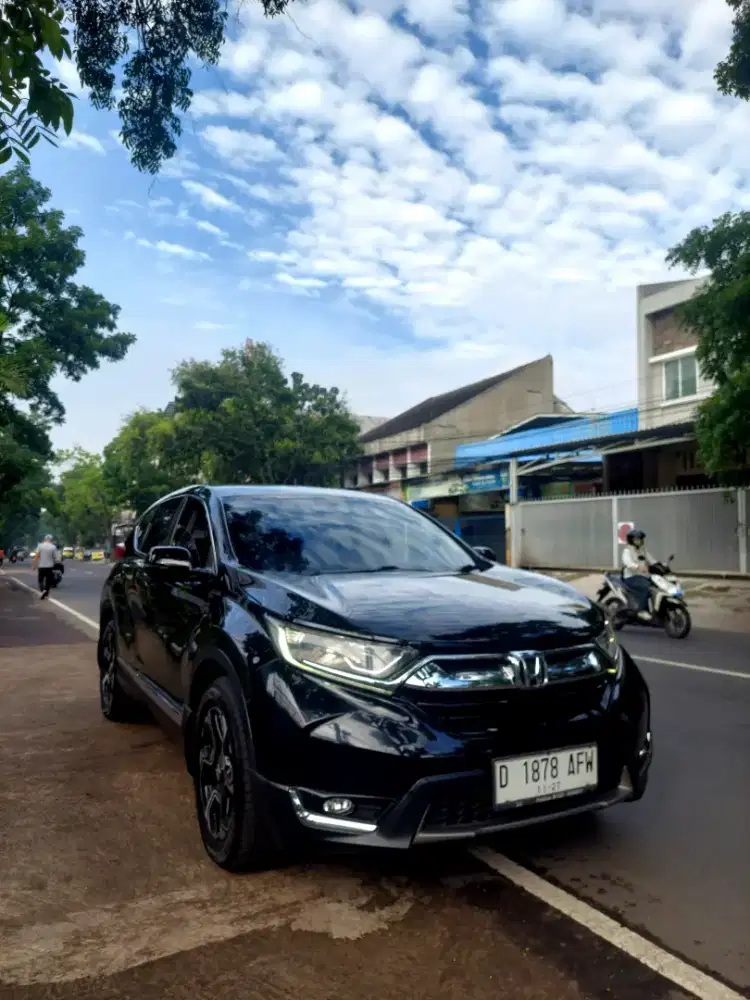 Honda CRV 1,5 turbo AT 2017 hitam gen 5