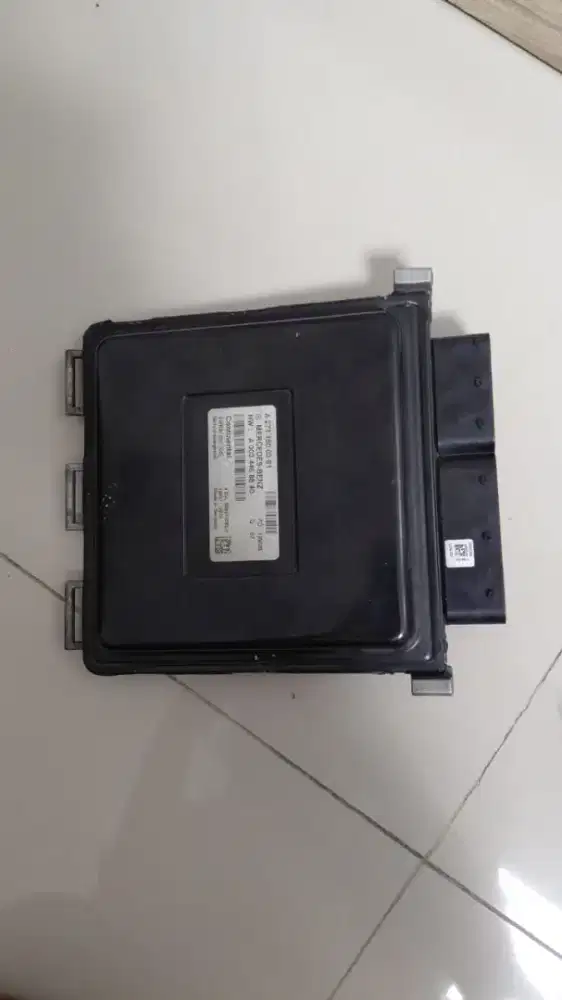 ECU Mercedes Benz W204...