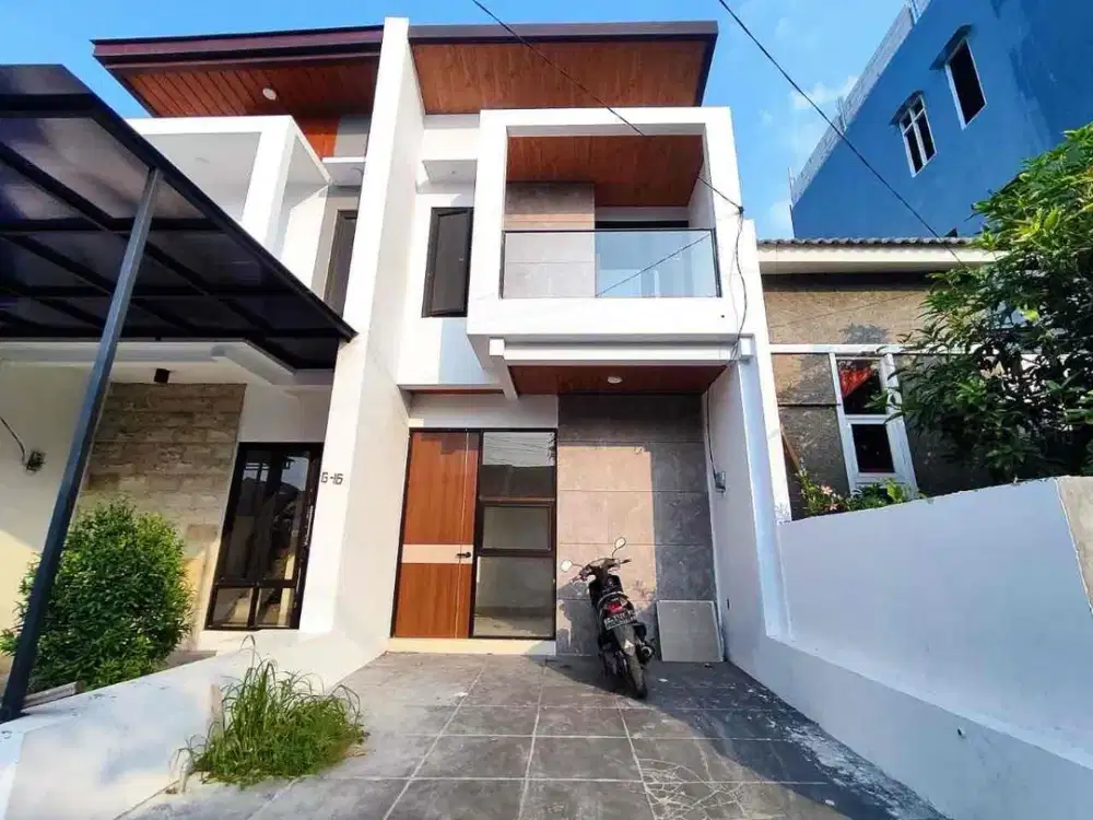 Hanya 715 juta‼️Rumah 2 lantai royal paka Gunung anyar