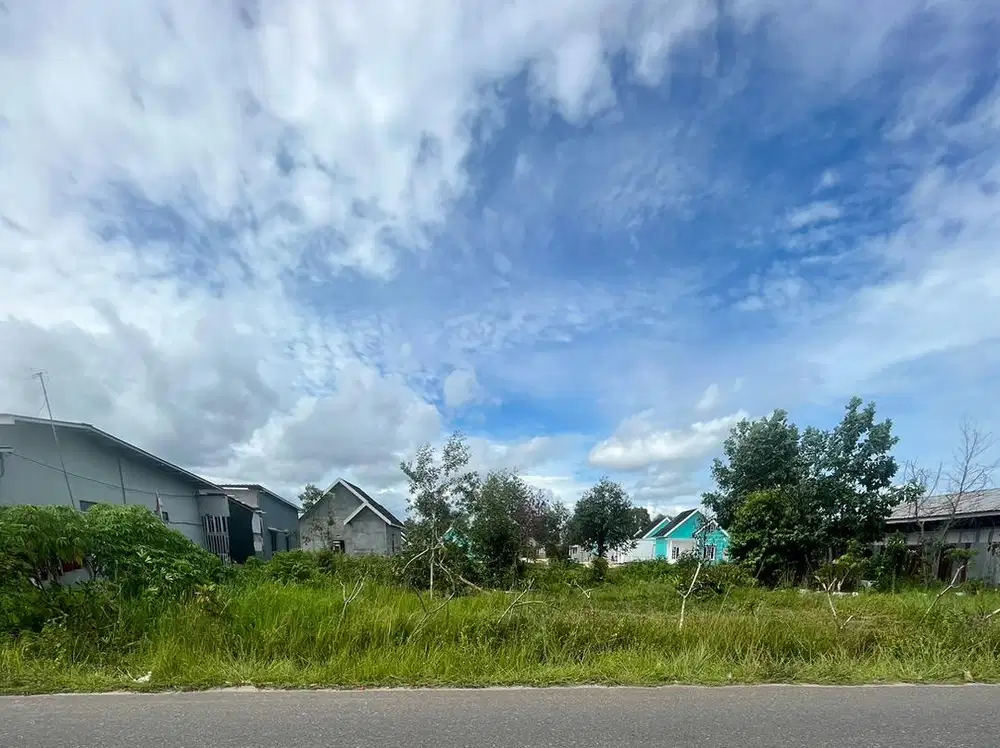 Dijual tanah di jalan golf