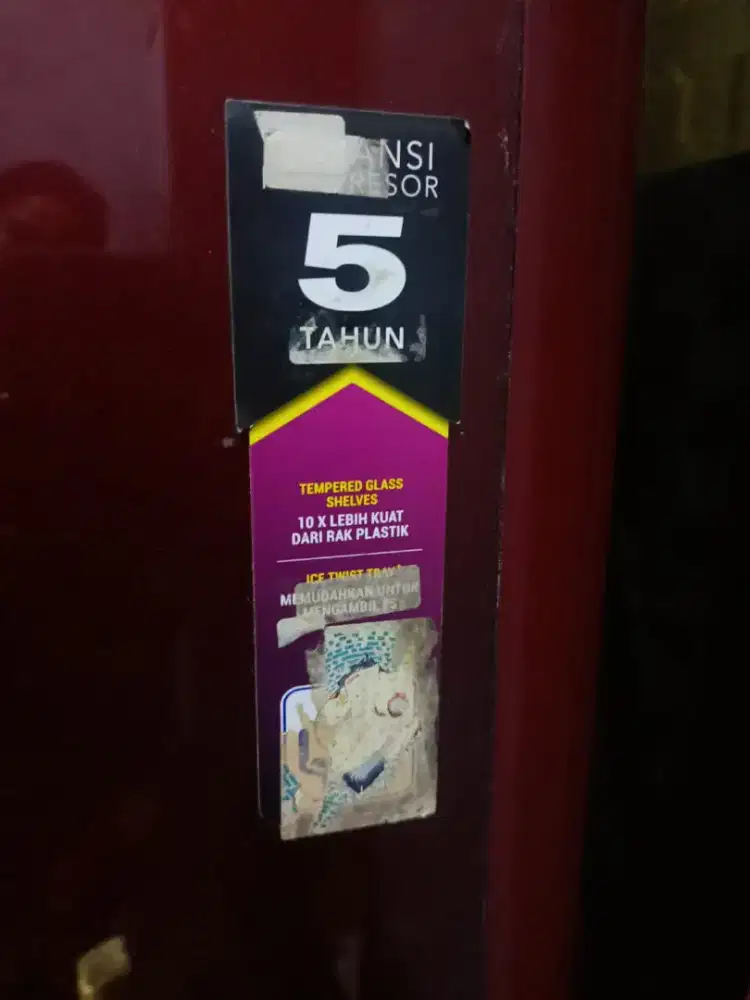 Kulkas polytron 2 pintu