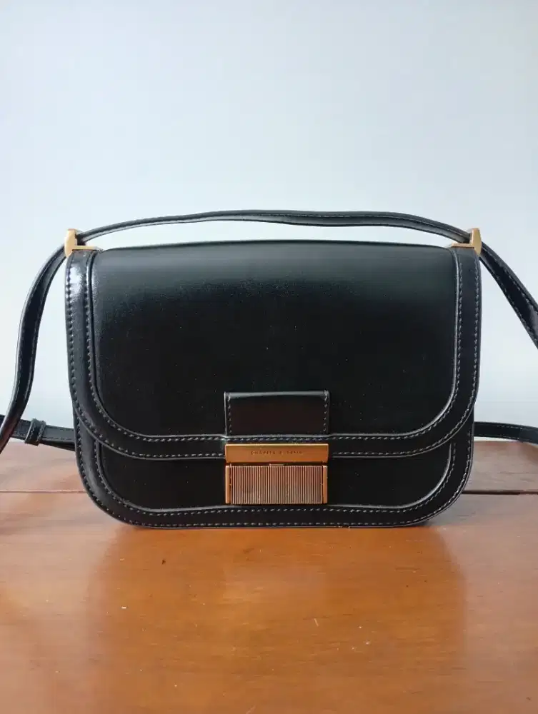 Tas Charles & Keith (ORI) | Preloved