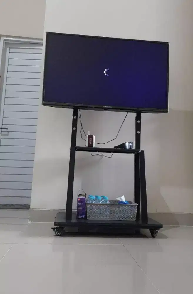 Bracket Tv Standing 32-65 inch recomended