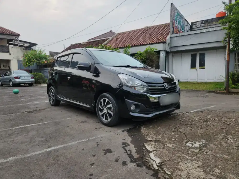 Daihatsu  New Ayla 1.2 R Automatic Tahun 2017