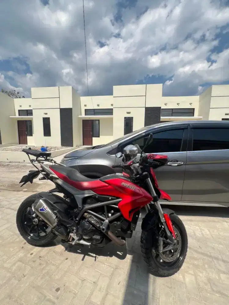 Ducati hyperstrada 2014