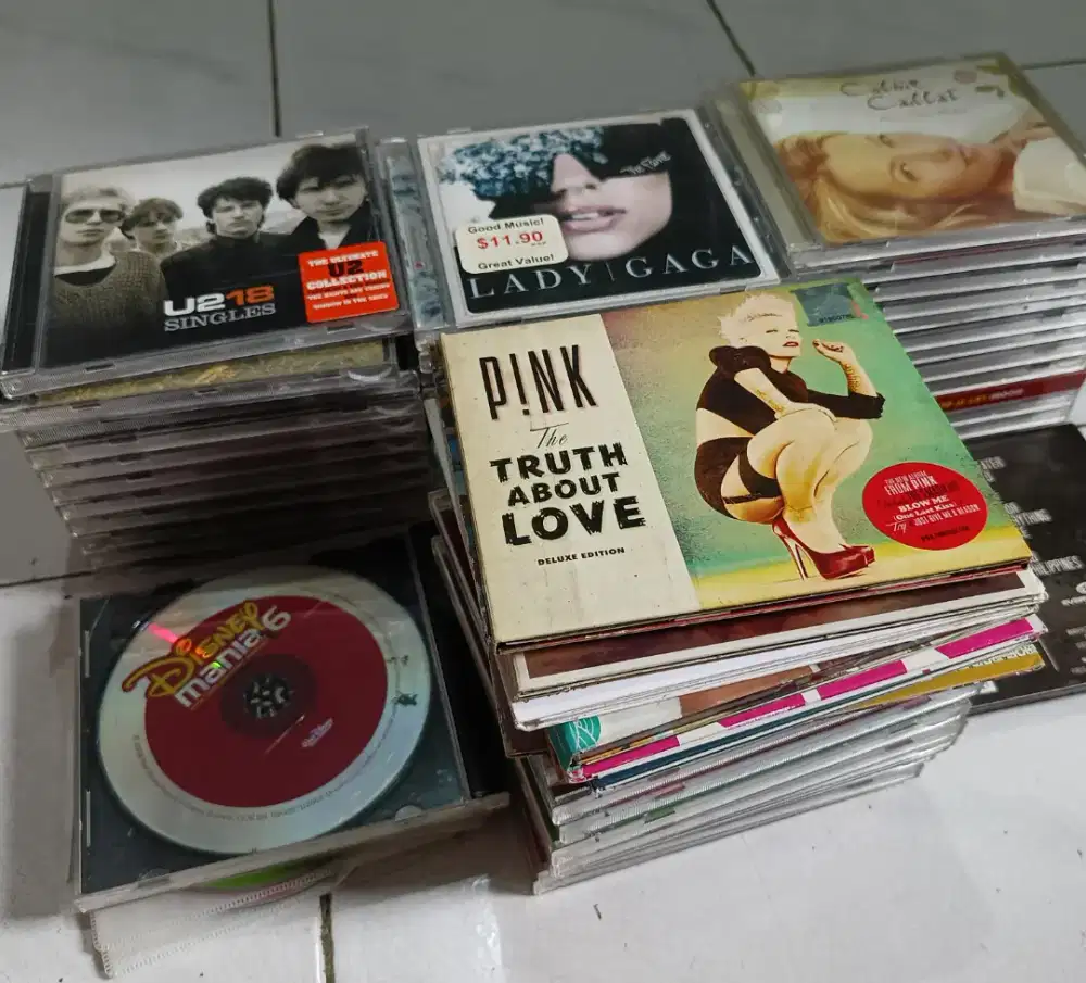 CD lagu ..bekas tapi original