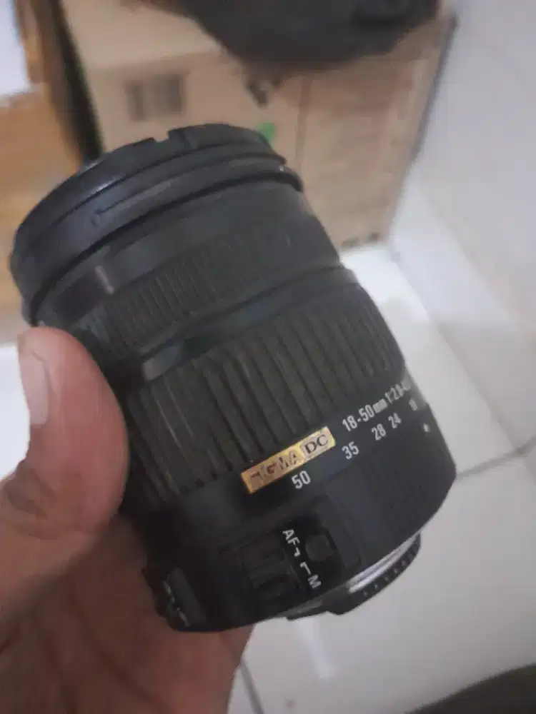 Lensa Wide Nikon SigmaDC 18-50mm F2