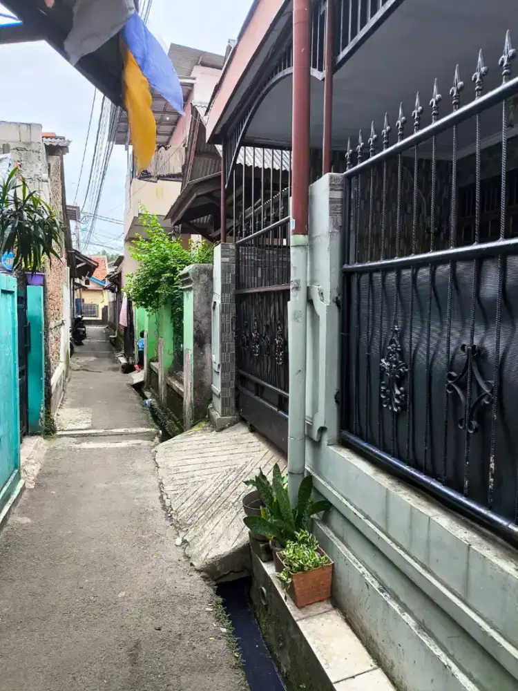 Kontrakan Tahunan Condet Batu jambrut