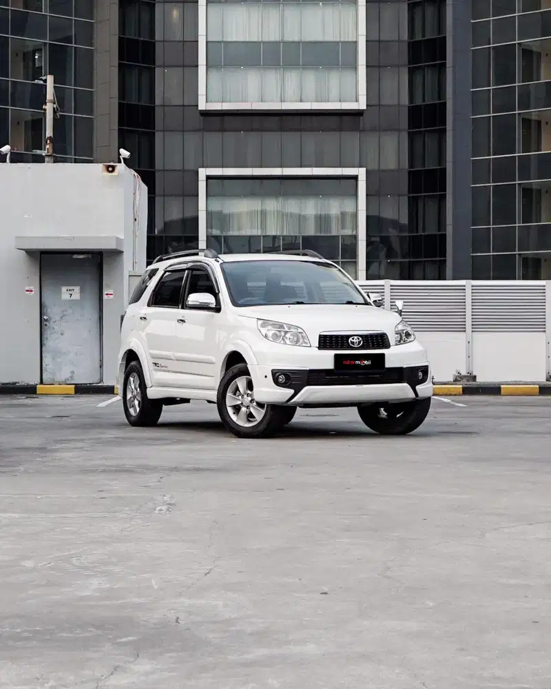 TOYOTA RUSH 1.5 S SPORTIVO TAHUN 2014