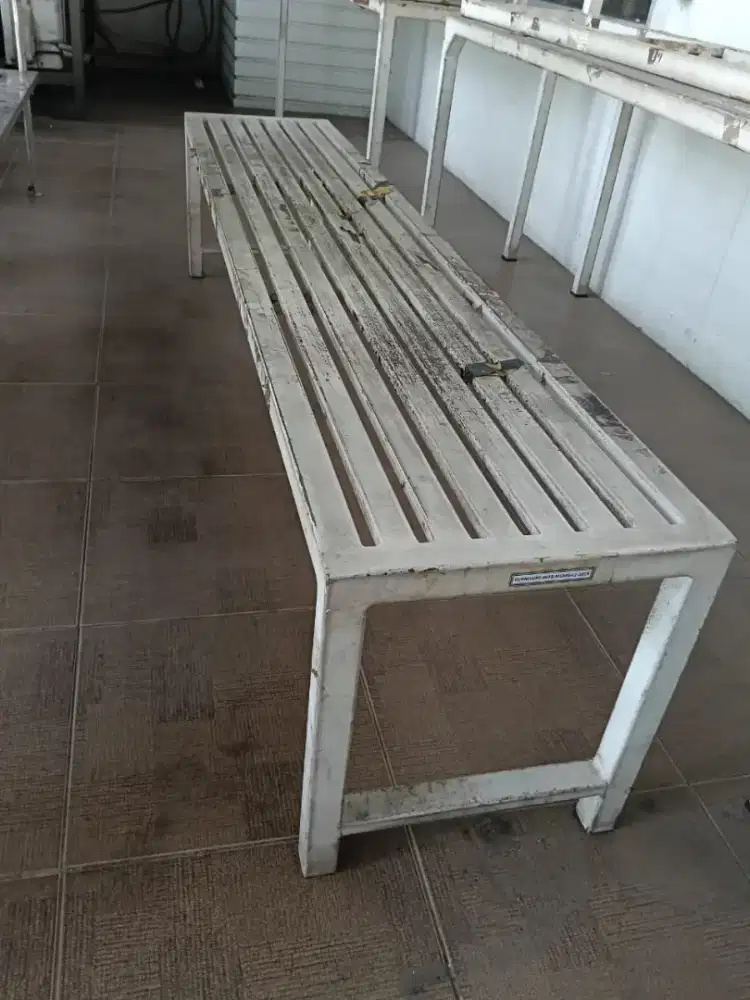 Dijual bangku besi
