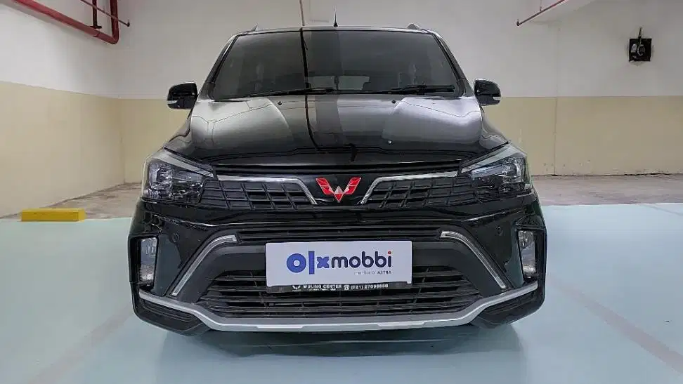 DP Rendah  6JT Wuling Confero S 1.5 L Lux Bensin-MT 2021 Hitam