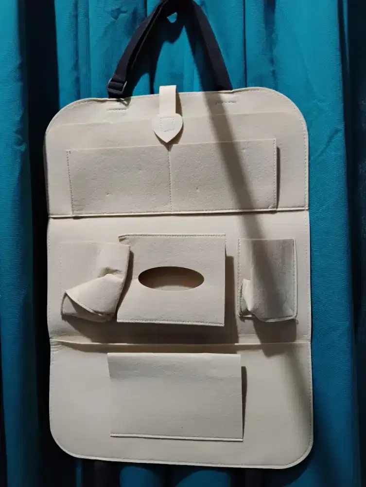Car seat organizer/tas kantong belakang jok kondisi baru blm dipakai.