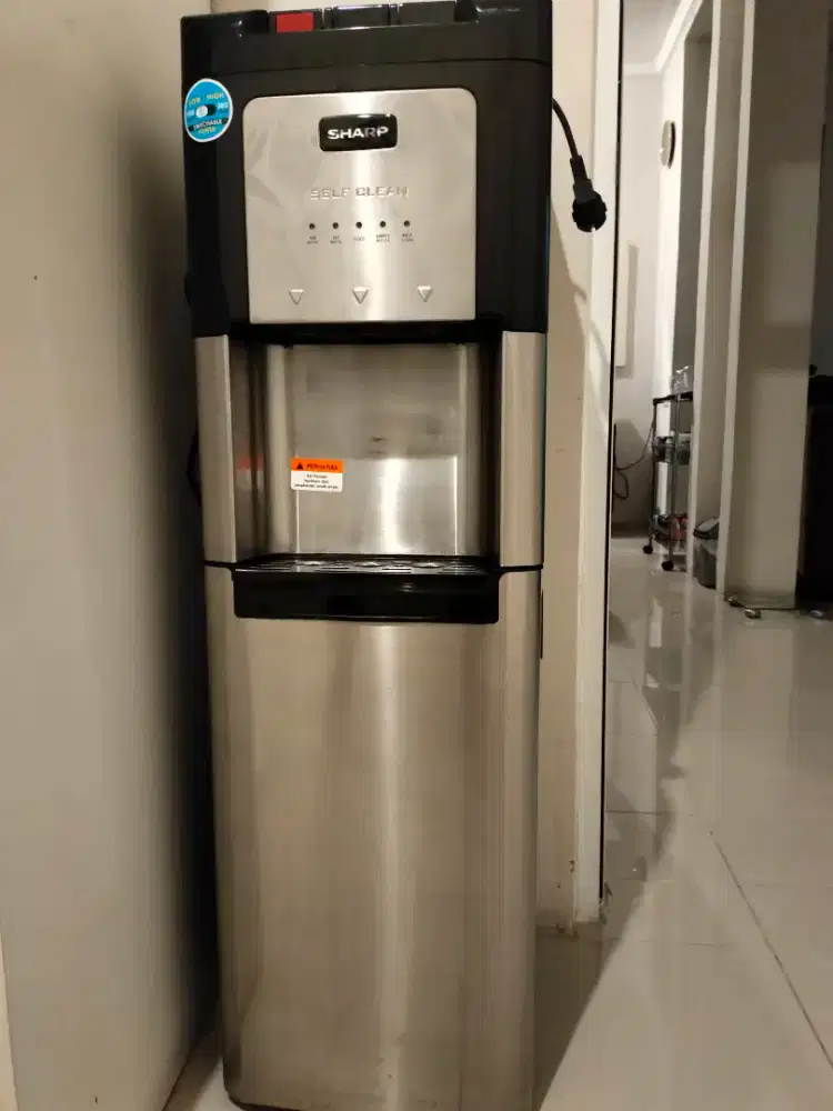 Dispenser galon bawah