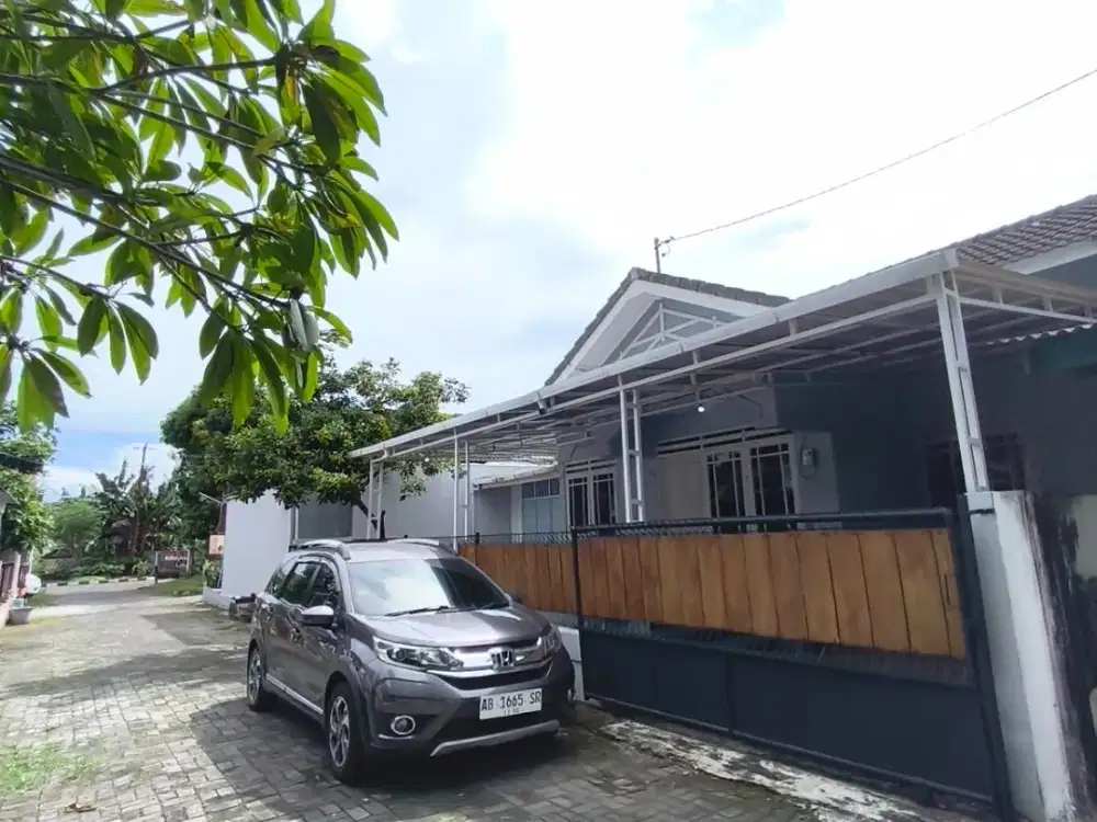 Dalam Ringroad Jogja, 5 Menit malioboro JOGJA Rumah dijual murah luas 210m2