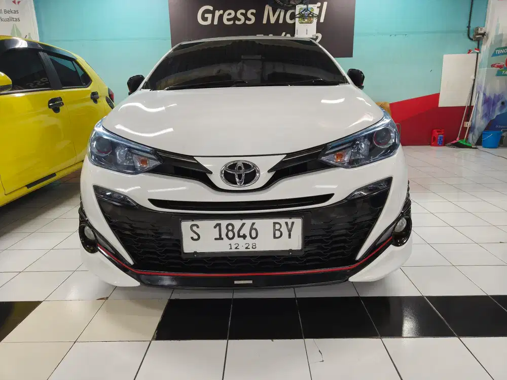 [Gress Mobil Kutisari] YARIS S TRD METIK 2018 KONDISI PRIMA