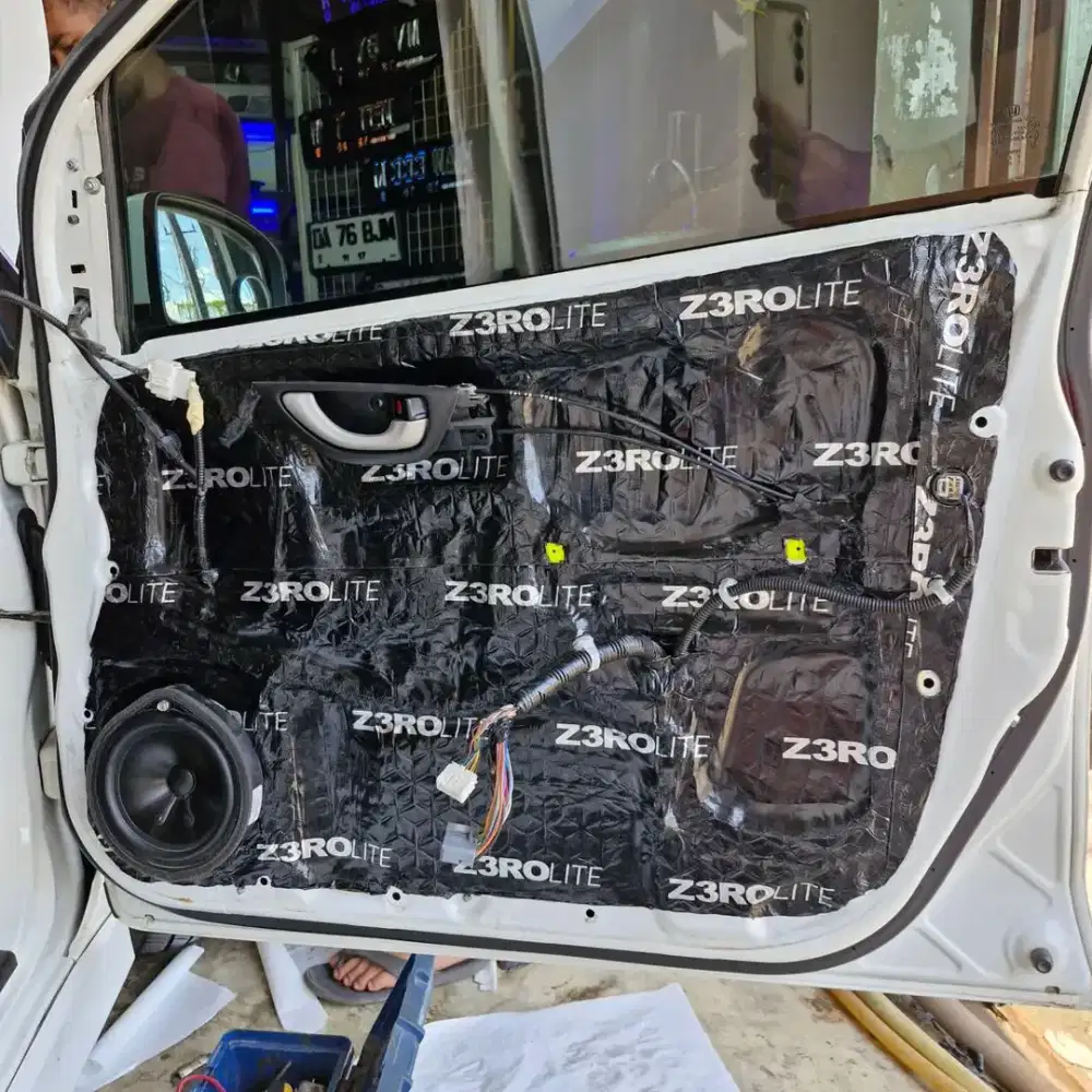 Specialist peredam suara mobil home service