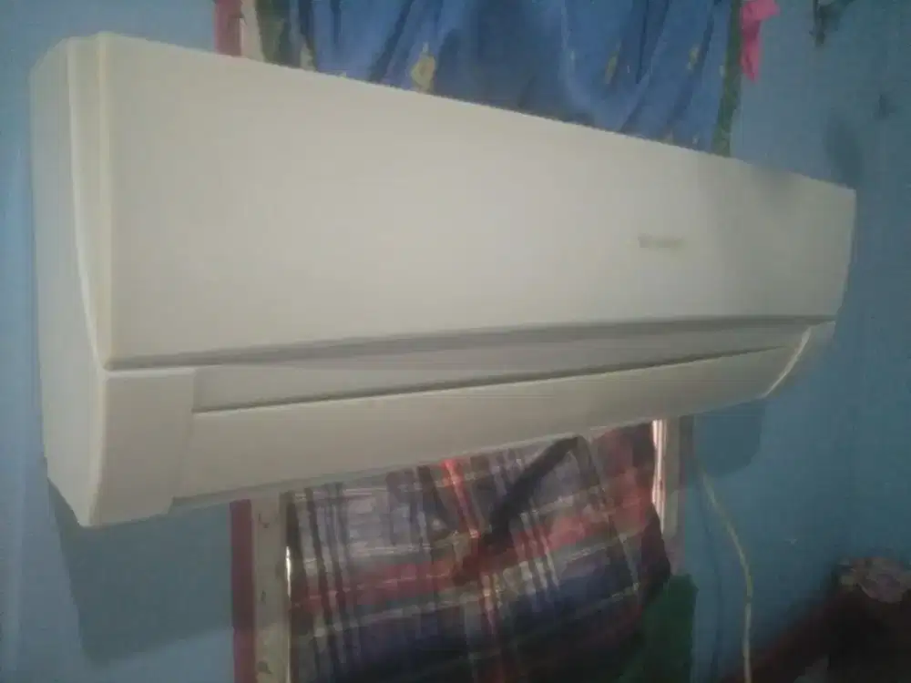 Jual ac merek sharp setengah pk .dingin