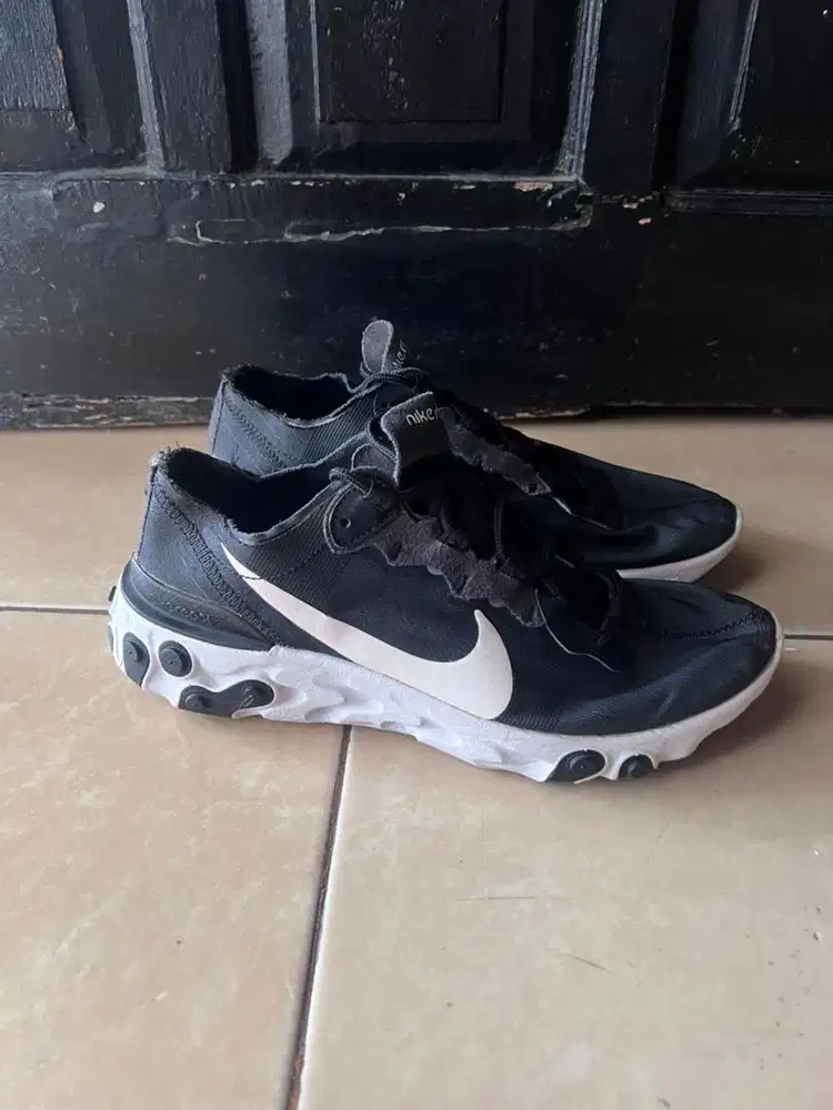 nike react 55 hitam