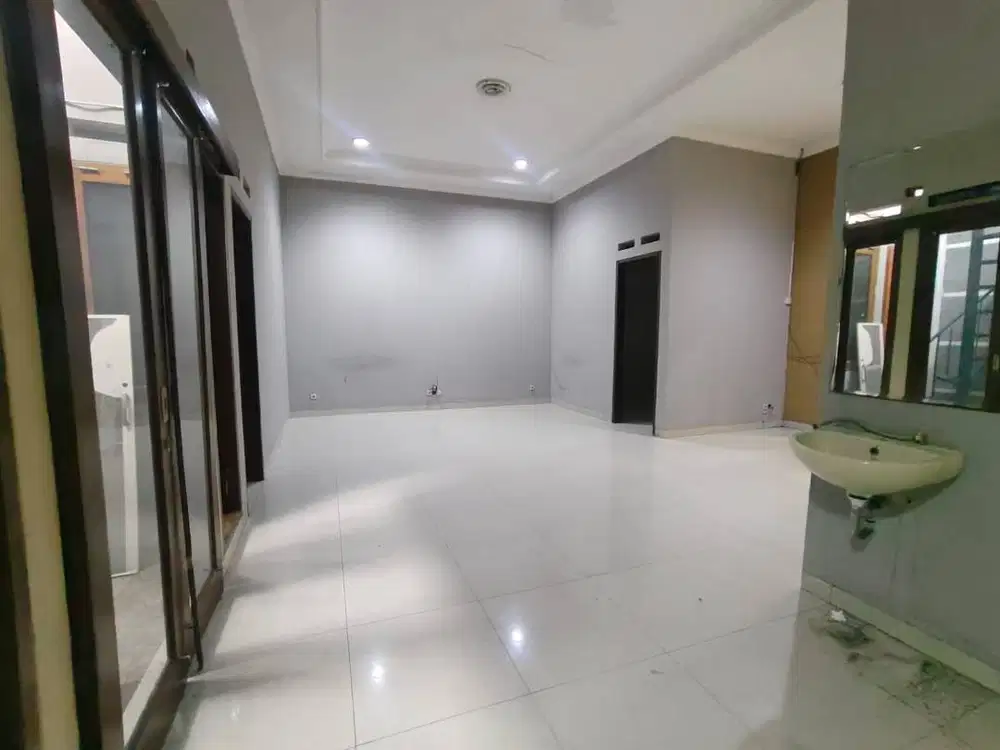 Disewakan Rumah di Taman Kopo Indah Tki 3