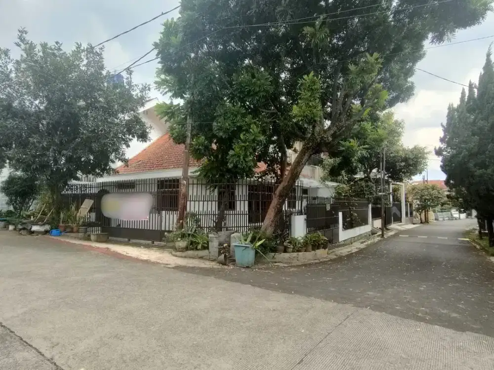 Termurah! Rumah Posisi Hook di Cikutra Bandung