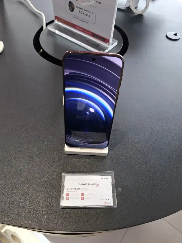 Huawei Pura 80 pro + Free smart watch GT5